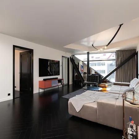דירה Luxury Penthouse With Amazing Views In Old Town & Free Parking! טאלין