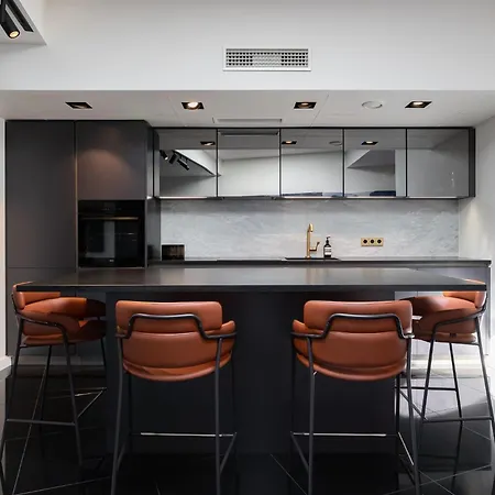 דירה Luxury Penthouse With Amazing Views In Old Town & Free Parking!
