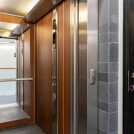 דירה Luxury Penthouse With Amazing Views In Old Town & Free Parking!